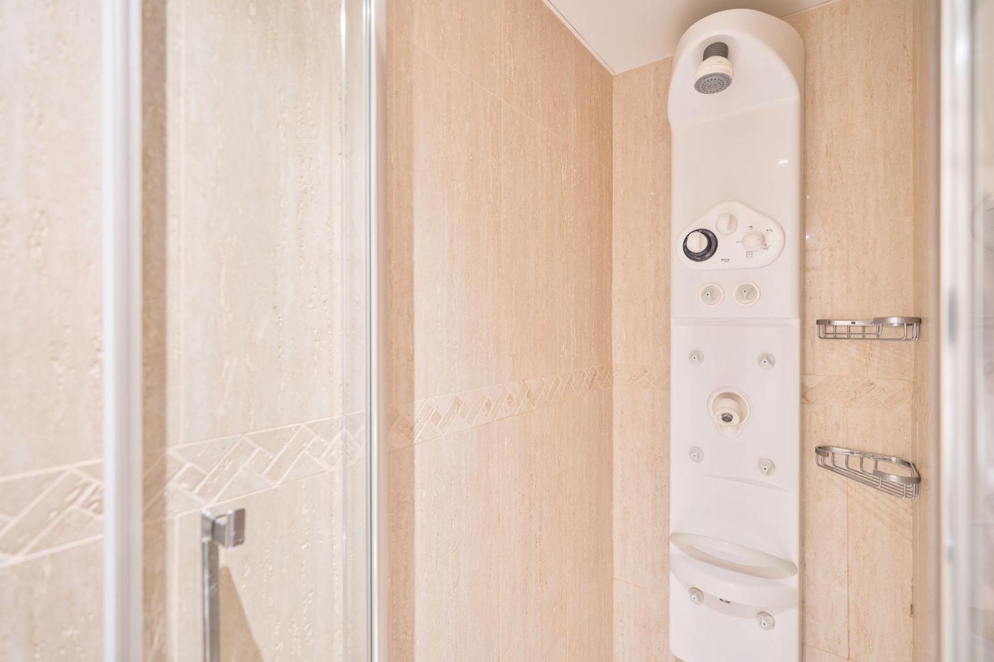 Eden Rentals Altavista Suites Apto Torre 1 圣克鲁斯-德特内里费 外观 照片